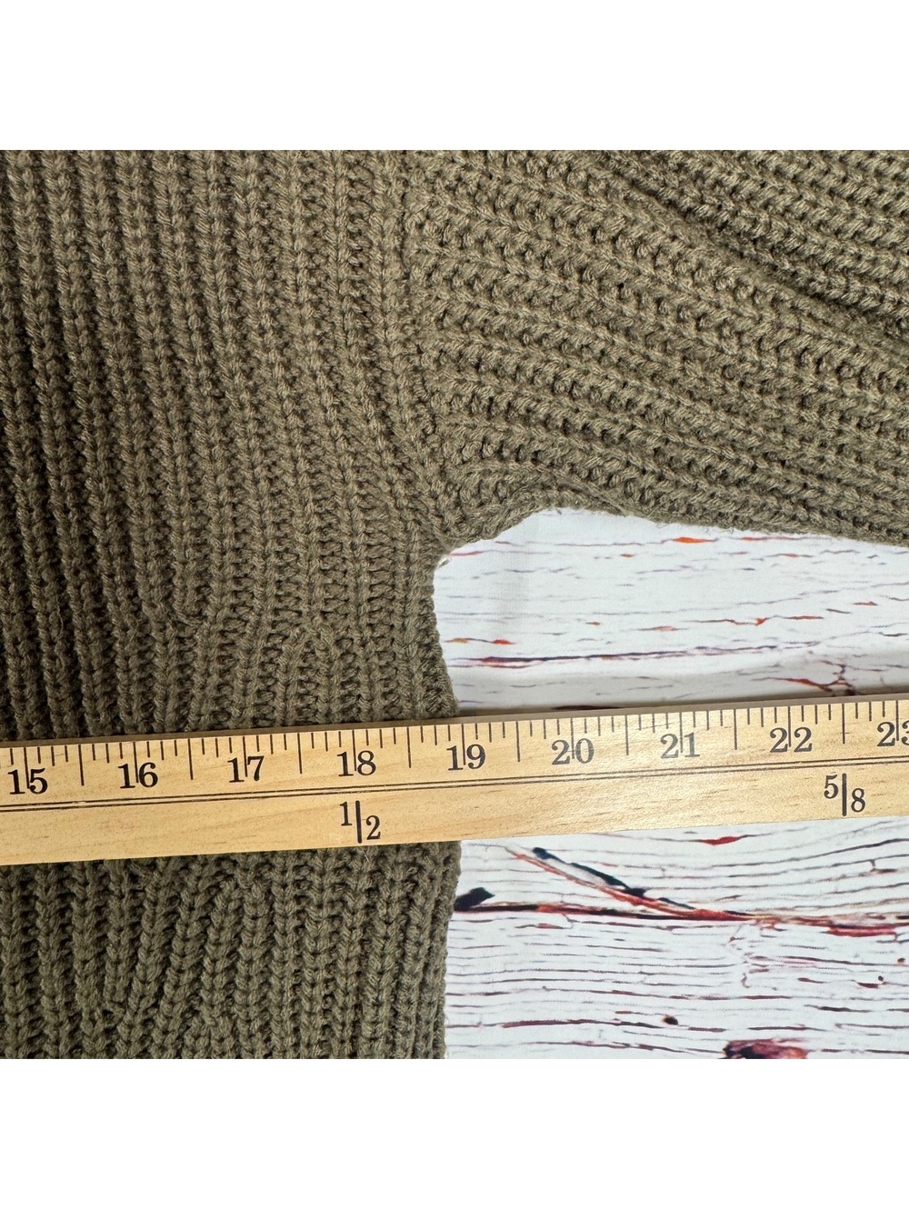 SO Olive Green Chunky Knit Sweater Size Large - Picture 6 of 8